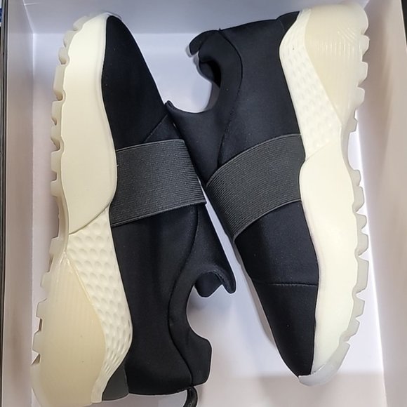 JSlides Manic Women's Slip-On Sneaker - Picture 7 of 8